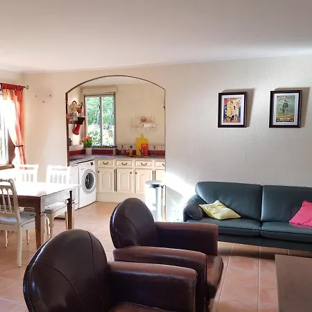 Hébergement de vacances Village Le Chat *